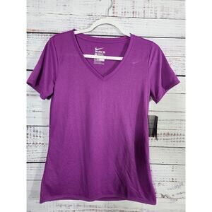 Nike v-neck Dri-Fit women's t-shirt size medium NWT